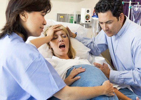 Lựa chọn sinh mổ hay sinh thường? - Y học - Bệnh lý - Sức khỏe khi mang thai - Sức khỏe phụ nữ