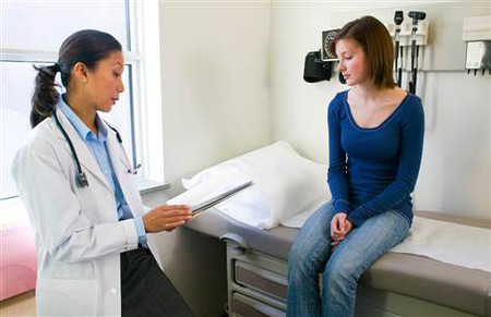 Cô dâu nên đi kiểm tra sức khỏe trước lễ cưới - Y học - Bệnh lý - Sức khỏe phụ nữ - Sức khỏe sinh sản