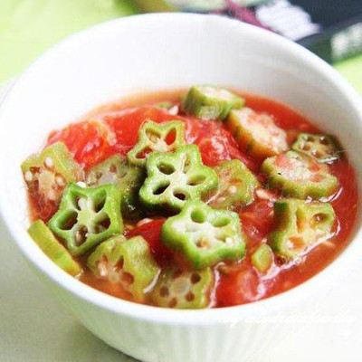 Đậu bắp sốt cà chua để cả nhà ăn được nhiều rau hơn