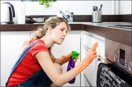 Mách bạn bí quyết khử sạch mùi hôi nhà bếp hiệu quả