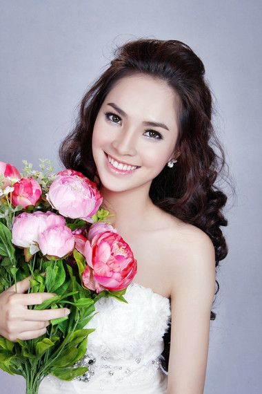 Trang điểm sắc hồng đào đón Thu Trang điểm sắc hồng đào đón Thu - Làm Đẹp - Trang điểm mắt - Trang điểm | Cách trang điểm