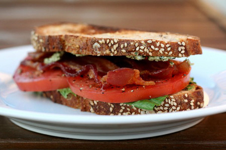 Bữa sáng nhanh hơn với Sandwich thịt muối