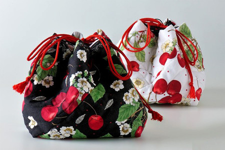 Túi xách xinh xắn theo phong cách Nhật Bản