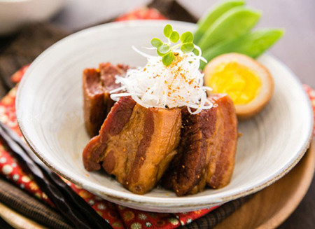 Thịt kho trứng kiểu Nhật, mềm thơm mà đậm đà