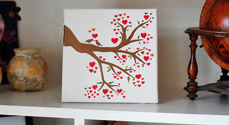 Lãng mạn Valentine với bức tranh đôi chim tình nhân trên cành cây tình yêu