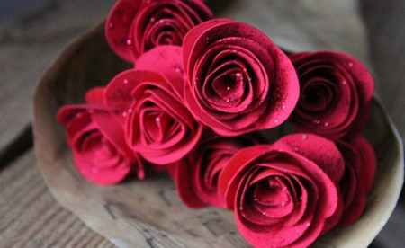 Làm hoa hồng giấy lãng mạn