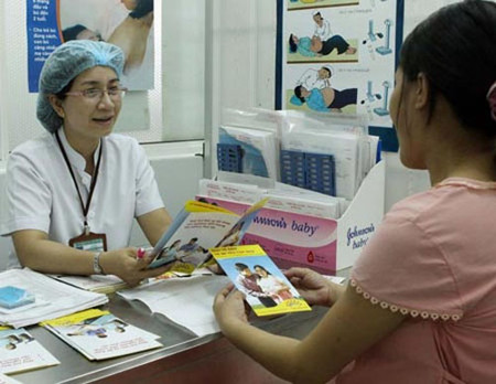 Nguy cơ tiềm ẩn của việc sinh con muộn - Sức Khỏe - Chăm sóc sức khỏe - Sức khỏe phụ nữ - Sức khỏe sinh sản