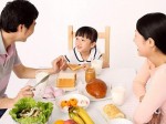 Trẻ em ăn sáng đều đặn sẽ thông minh hơn