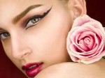 Đôi mắt khỏe đẹp nhờ mật ong