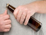 Bia và nhiều tác dụng người nội trợ nên biết