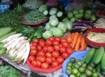 Rau củ quả xấu xí an toàn hơn hàng đẹp?
