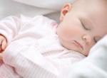 Gợi ý giúp bố mẹ giữ ấm cho bé khi ngủ ban đêm