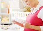 Mẹ bầu không nên tự làm bác sĩ!