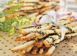 Bánh mỳ que giòn rụm, thơm ngon