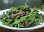 Đỗ xào lòng gà, món ăn dân giã mà hấp dẫn