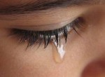 Phải làm sao để mẹ tôi không phản đối tình yêu của em gái