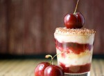 Triffle dâu tây – món tráng miệng vừa ngon vừa đẹp mắt
