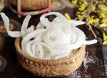 Làm mứt dừa kiểu mới ngon tuyệt