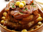 Thịt hấp hạt sen món ăn mới lạ, hấp dẫn