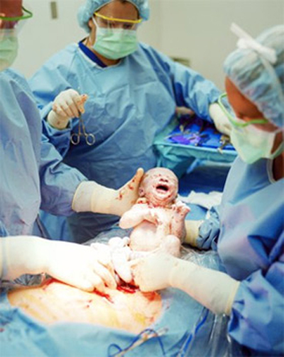 Có nên để người chồng chứng kiến cảnh vợ đẻ? 1 Có nên để người chồng chứng kiến cảnh vợ đẻ? 1