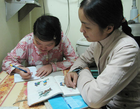 Gia sư chưa đủ để trẻ học tốt hơn 1 Gia sư chưa đủ để trẻ học tốt hơn 1