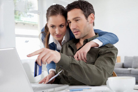 Vợ là đồng nghiệp, chồng có nhiều nỗi Vợ là đồng nghiệp, chồng có nhiều nỗi