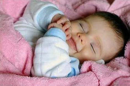 Không nên để da bé chịu sự thay đổi nhiệt độ đột ngột 1 Không nên để da bé chịu sự thay đổi nhiệt độ đột ngột 1