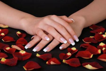 Sử dụng kem dưỡng ẩm da tay 1 Sử dụng kem dưỡng ẩm da tay 1