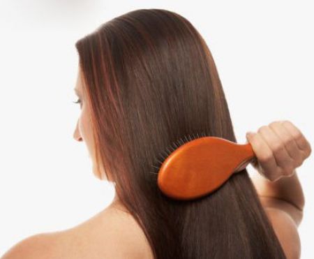 Sử dụng dấm táo chăm sóc tóc khô rối 1 Sử dụng dấm táo chăm sóc tóc khô rối 1