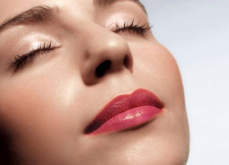 Mẹo đơn giản cho đôi môi nứt nẻ 1 Mẹo đơn giản cho đôi môi nứt nẻ 1