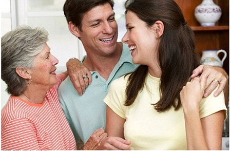 Mâu thuẫn vì nuôi con kiểu truyền thống và hiện đại 1 Mâu thuẫn vì nuôi con kiểu truyền thống và hiện đại 1