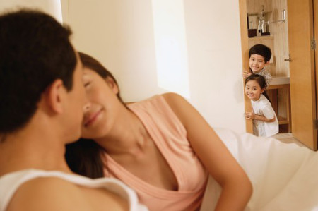 Em hãy chung tay cứu vớt cuộc hôn nhân của đôi ta! 1 Em hãy chung tay cứu vớt cuộc hôn nhân của đôi ta! 1