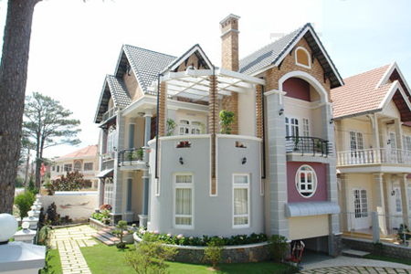 Cách hóa giải thế đối nhau của cửa chính hai nhà 1 Cách hóa giải thế đối nhau của cửa chính hai nhà 1