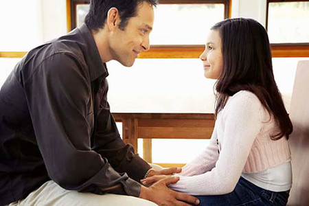 Cha mẹ nên nói dối trẻ trong trường hợp nào? 1 Cha mẹ nên nói dối trẻ trong trường hợp nào? 1
