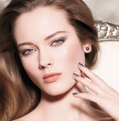 Nổi bật cùng mắt xếch 1 Nổi bật cùng mắt xếch 1