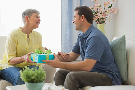 1. Anh ấy nhắc đến mẹ hàng ngày 1 1. Anh ấy nhắc đến mẹ hàng ngày 1