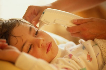Khi nào cần đưa trẻ đến bác sỹ 1 Khi nào cần đưa trẻ đến bác sỹ 1