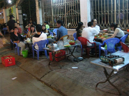 Bàng quan với mọi cảnh báo 2 Bàng quan với mọi cảnh báo 2