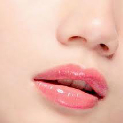 Môi hồng tự nhiên nhờ 5 thực phẩm thông thường 1 Môi hồng tự nhiên nhờ 5 thực phẩm thông thường 1
