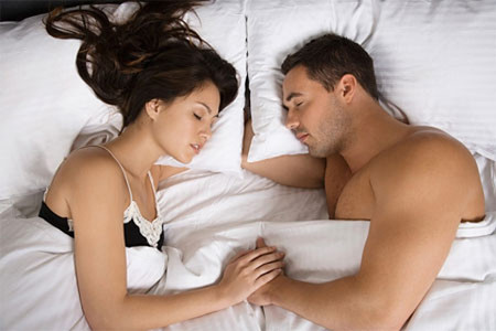 Đừng ngại thể hiện tình cảm của mình khi ở trên giường với anh ấy 1 Đừng ngại thể hiện tình cảm của mình khi ở trên giường với anh ấy 1