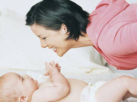 2. Bé cần được tắm hàng ngày 1 2. Bé cần được tắm hàng ngày 1