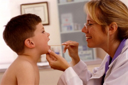 Các triệu chứng của viêm thanh quản 1 Các triệu chứng của viêm thanh quản 1