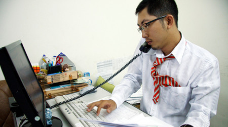 Tư thế làm việc sai: 1 Tư thế làm việc sai: 1