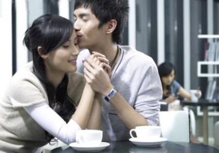 Luôn nắm chặt tay em anh nhé! 1 Luôn nắm chặt tay em anh nhé! 1