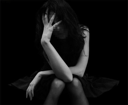 Vì tiền em phải... bán dâm 1 Vì tiền em phải... bán dâm 1