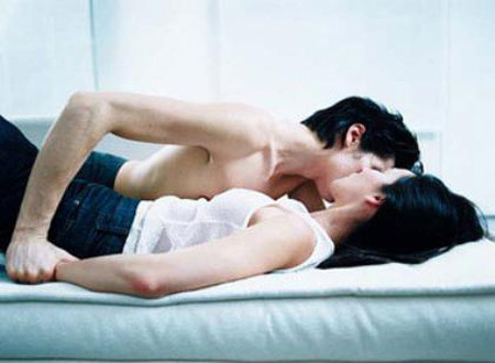 Nhờ một bàn tay yếu ớt mà cô đã thoát được cái bẫy 1 Nhờ một bàn tay yếu ớt mà cô đã thoát được cái bẫy 1