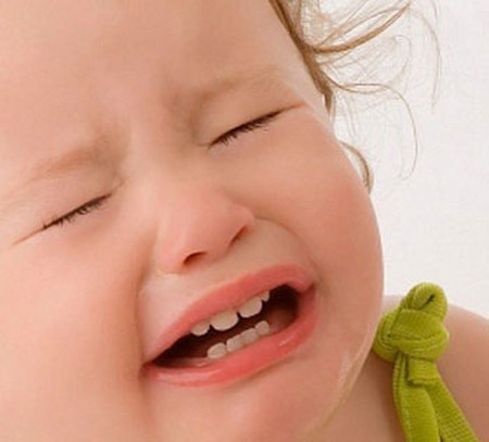 Khi con tự nhiên... ăn vạ 1 Khi con tự nhiên... ăn vạ 1