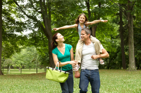 Hãy lại gần và làm bạn với con trẻ 1 Hãy lại gần và làm bạn với con trẻ 1