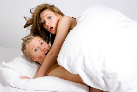 Chồng và em gái tôi đã ngoại tình với nhau khi tôi nằm viện 1 Chồng và em gái tôi đã ngoại tình với nhau khi tôi nằm viện 1