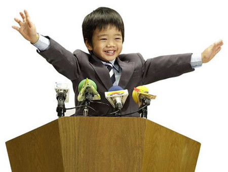 Vì sao bé thường xuyên khoe khoang? 1 Vì sao bé thường xuyên khoe khoang? 1